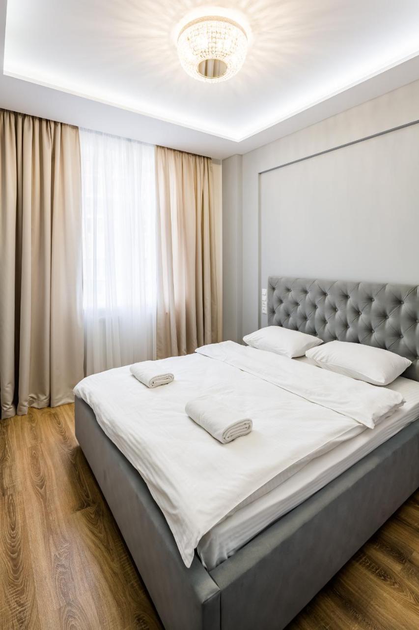 Royal Premier Apartment Lviv Dış mekan fotoğraf