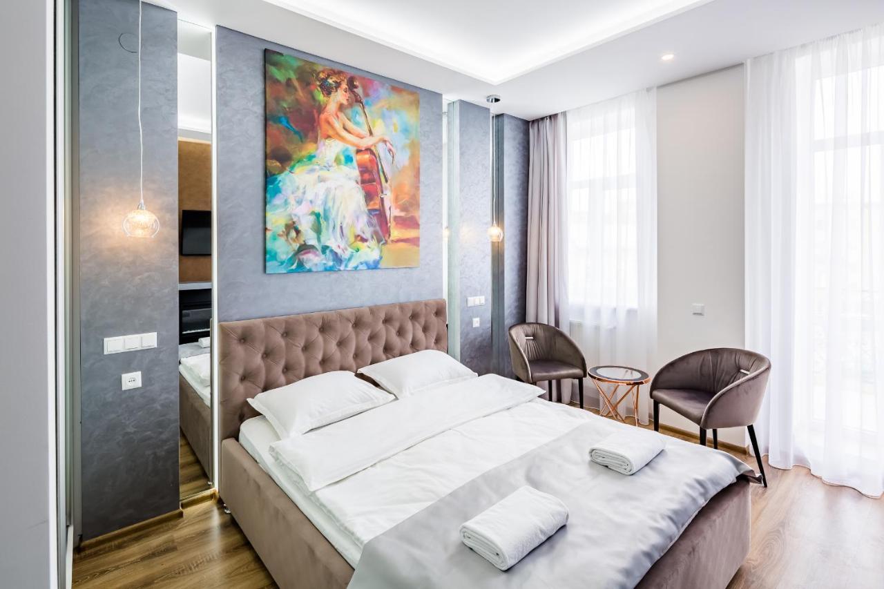 Royal Premier Apartment Lviv Dış mekan fotoğraf
