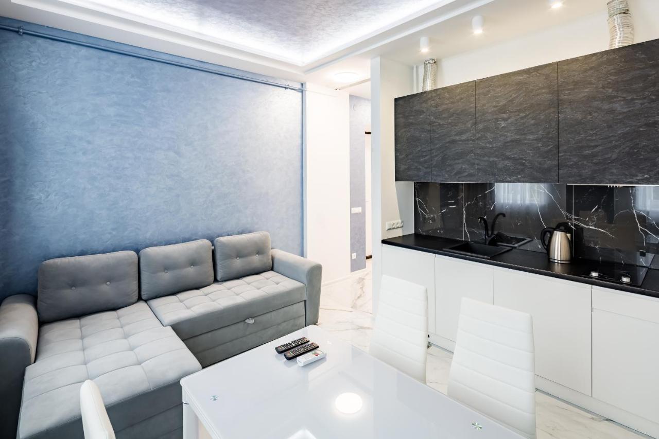 Royal Premier Apartment Lviv Dış mekan fotoğraf